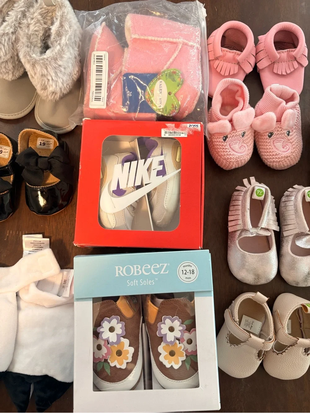 Baby Girl Shoe Lot – Nike, Robeez & More – Infant/Toddler – 11 Pairs